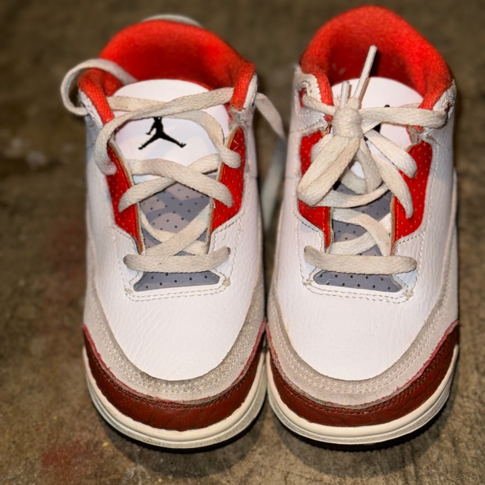 Jordan 3’s